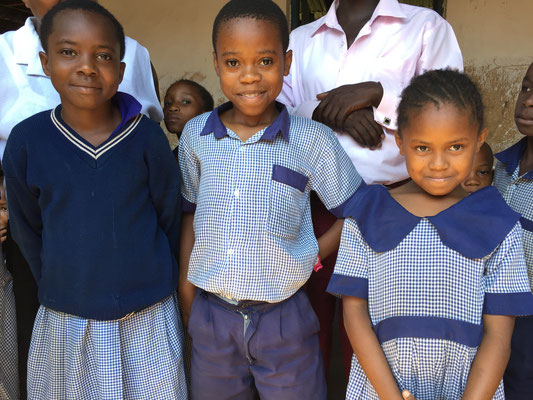 Micky & Mwarambo African Kids Care - Schule Teil zwei